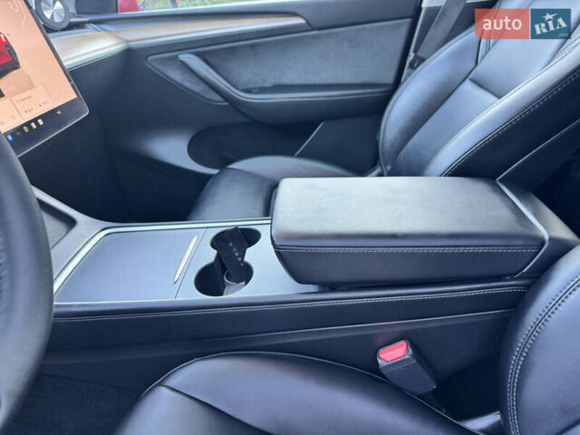 Красный Тесла Model Y, объемом двигателя 0 л и пробегом 40 тыс. км за 29999 $, фото 47 на Automoto.ua