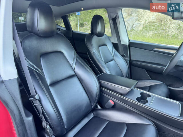 Красный Тесла Model Y, объемом двигателя 0 л и пробегом 40 тыс. км за 29999 $, фото 33 на Automoto.ua