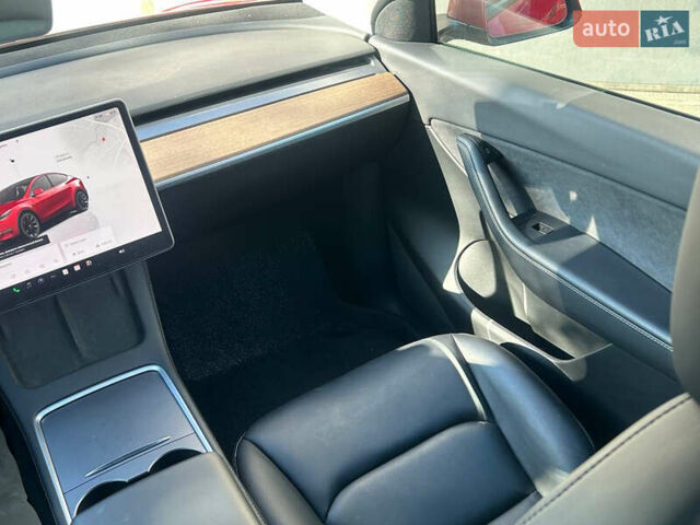 Красный Тесла Model Y, объемом двигателя 0 л и пробегом 44 тыс. км за 24400 $, фото 9 на Automoto.ua