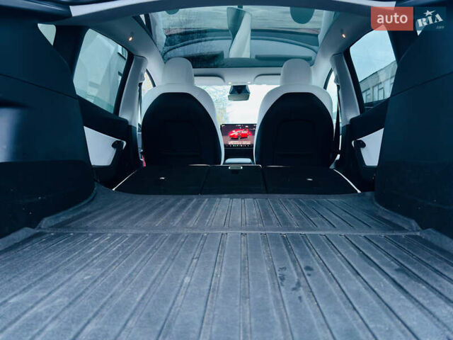 Красный Тесла Model Y, объемом двигателя 0 л и пробегом 78 тыс. км за 24000 $, фото 31 на Automoto.ua