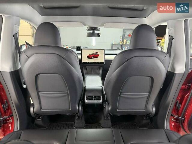Красный Тесла Model Y, объемом двигателя 0 л и пробегом 37 тыс. км за 31999 $, фото 29 на Automoto.ua