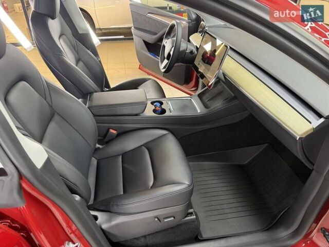 Красный Тесла Model Y, объемом двигателя 0 л и пробегом 37 тыс. км за 31999 $, фото 27 на Automoto.ua