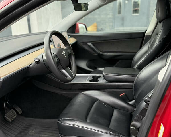 Красный Тесла Model Y, объемом двигателя 0 л и пробегом 137 тыс. км за 24200 $, фото 18 на Automoto.ua
