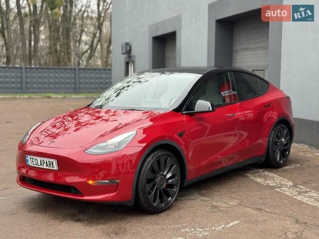 Червоний Тесла Model Y, об'ємом двигуна 0 л та пробігом 25 тис. км за 30999 $, фото 3 на Automoto.ua