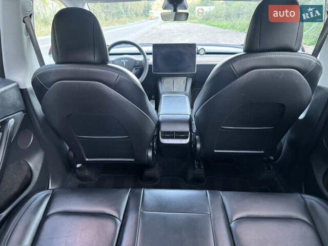 Красный Тесла Model Y, объемом двигателя 0 л и пробегом 40 тыс. км за 29999 $, фото 44 на Automoto.ua