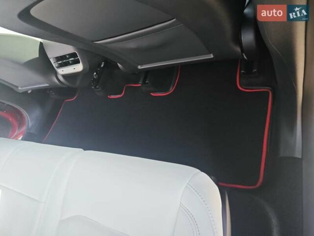 Красный Тесла Model Y, объемом двигателя 0 л и пробегом 54 тыс. км за 27800 $, фото 28 на Automoto.ua
