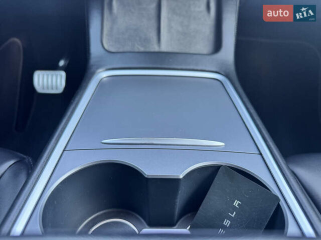 Красный Тесла Model Y, объемом двигателя 0 л и пробегом 40 тыс. км за 29999 $, фото 34 на Automoto.ua