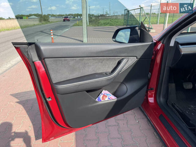 Красный Тесла Model Y, объемом двигателя 0 л и пробегом 71 тыс. км за 23500 $, фото 18 на Automoto.ua