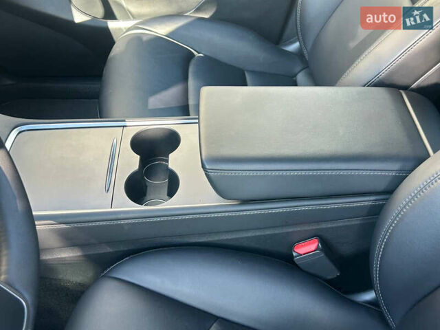 Красный Тесла Model Y, объемом двигателя 0 л и пробегом 44 тыс. км за 24400 $, фото 17 на Automoto.ua