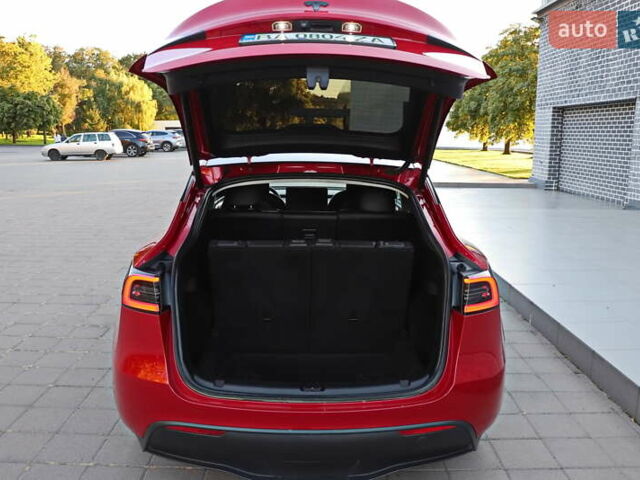 Красный Тесла Model Y, объемом двигателя 0 л и пробегом 72 тыс. км за 28999 $, фото 13 на Automoto.ua