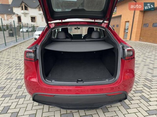 Червоний Тесла Model Y, об'ємом двигуна 0 л та пробігом 10 тис. км за 26500 $, фото 20 на Automoto.ua
