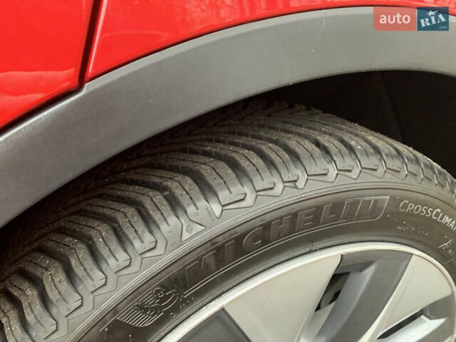 Червоний Тесла Model Y, об'ємом двигуна 0 л та пробігом 21 тис. км за 26900 $, фото 15 на Automoto.ua