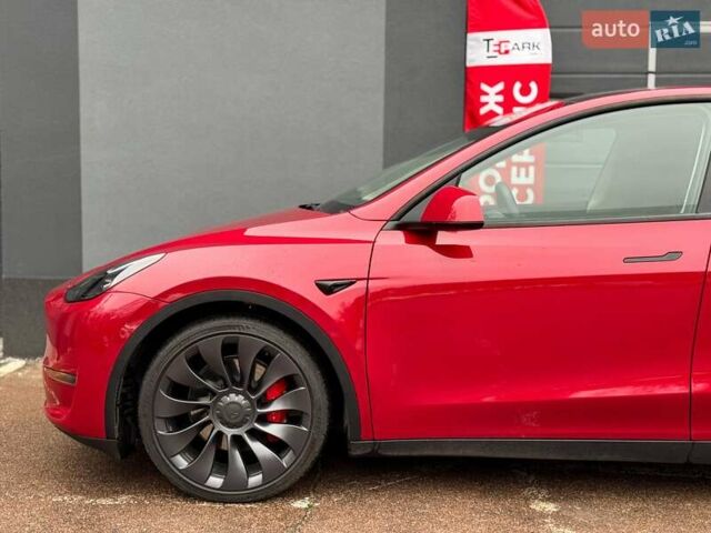 Красный Тесла Model Y, объемом двигателя 0 л и пробегом 15 тыс. км за 35000 $, фото 4 на Automoto.ua