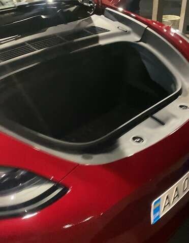 Тесла Model Y 2023 в Киеве на Automoto.ua Красный Тесла Model Y, объемом двигателя 0 л и пробегом 27 тыс. км за 28800 $, фото 87 на Automoto.ua