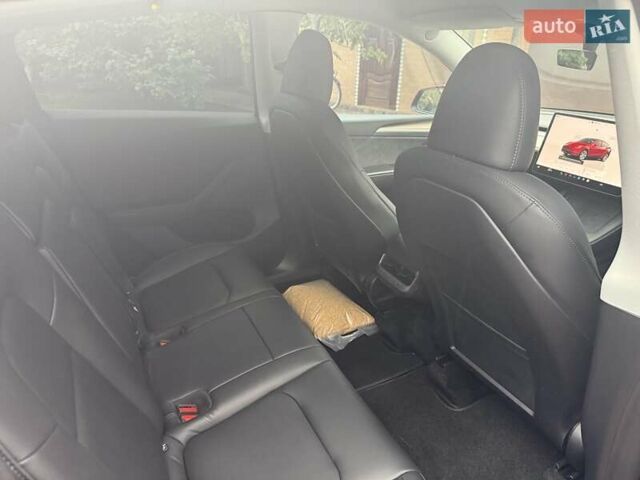 Красный Тесла Model Y, объемом двигателя 0 л и пробегом 10 тыс. км за 30000 $, фото 6 на Automoto.ua