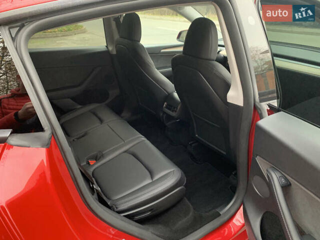 Червоний Тесла Model Y, об'ємом двигуна 0 л та пробігом 21 тис. км за 26900 $, фото 11 на Automoto.ua