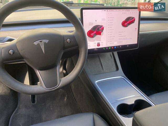 Тесла Model Y 2023 в Киеве на Automoto.ua Красный Тесла Model Y, объемом двигателя 0 л и пробегом 27 тыс. км за 28800 $, фото 77 на Automoto.ua