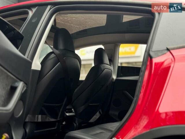 Красный Тесла Model Y, объемом двигателя 0 л и пробегом 15 тыс. км за 35000 $, фото 15 на Automoto.ua