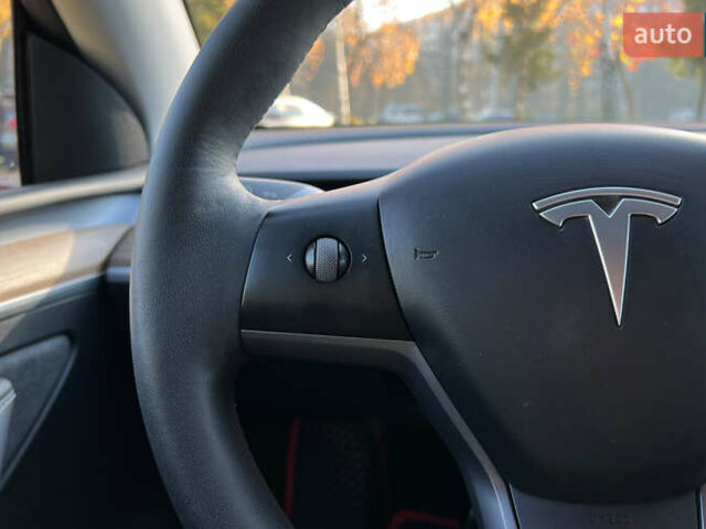 Красный Тесла Model Y, объемом двигателя 0 л и пробегом 26 тыс. км за 29800 $, фото 10 на Automoto.ua