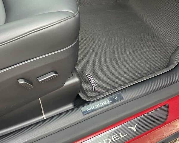 Червоний Тесла Model Y, об'ємом двигуна 0 л та пробігом 24 тис. км за 27800 $, фото 4 на Automoto.ua