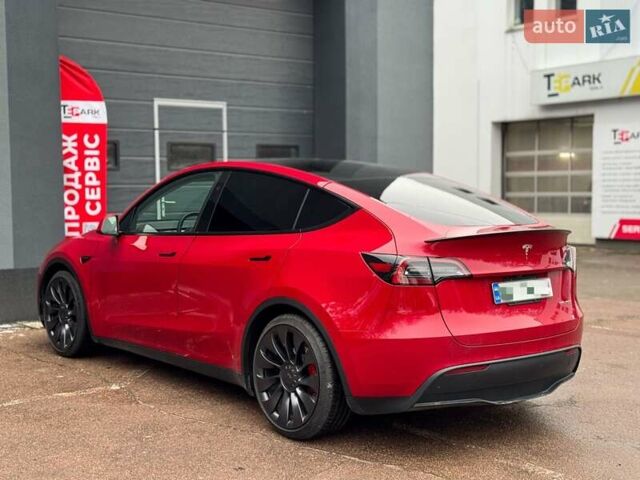 Красный Тесла Model Y, объемом двигателя 0 л и пробегом 15 тыс. км за 35000 $, фото 7 на Automoto.ua