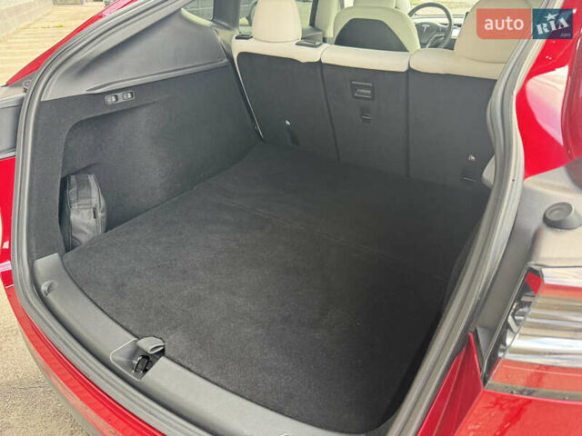 Красный Тесла Model Y, объемом двигателя 0 л и пробегом 35 тыс. км за 29200 $, фото 13 на Automoto.ua