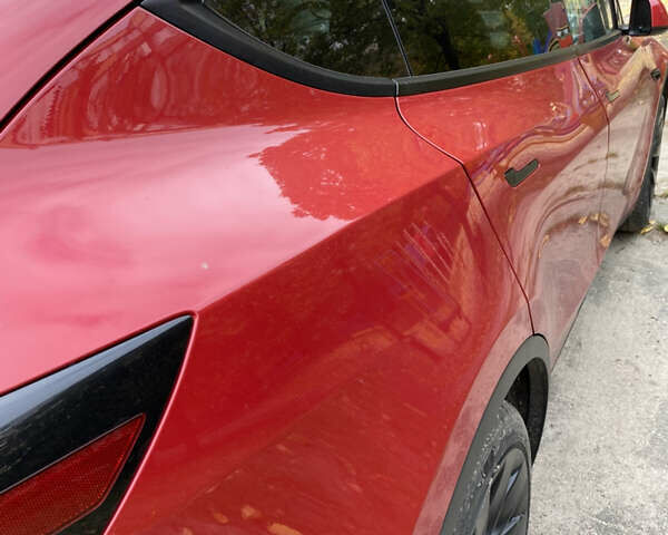 Тесла Model Y 2023 в Киеве на Automoto.ua Красный Тесла Model Y, объемом двигателя 0 л и пробегом 27 тыс. км за 28800 $, фото 15 на Automoto.ua