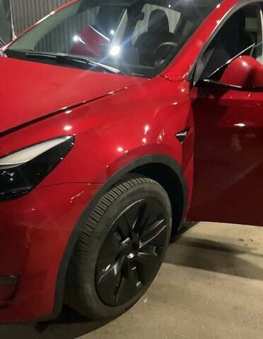 Тесла Model Y 2023 в Киеве на Automoto.ua Красный Тесла Model Y, объемом двигателя 0 л и пробегом 27 тыс. км за 28800 $, фото 85 на Automoto.ua