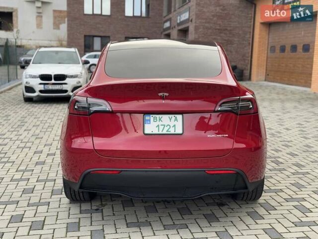 Червоний Тесла Model Y, об'ємом двигуна 0 л та пробігом 10 тис. км за 26500 $, фото 4 на Automoto.ua