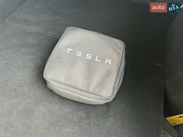 Красный Тесла Model Y, объемом двигателя 0 л и пробегом 35 тыс. км за 29200 $, фото 8 на Automoto.ua