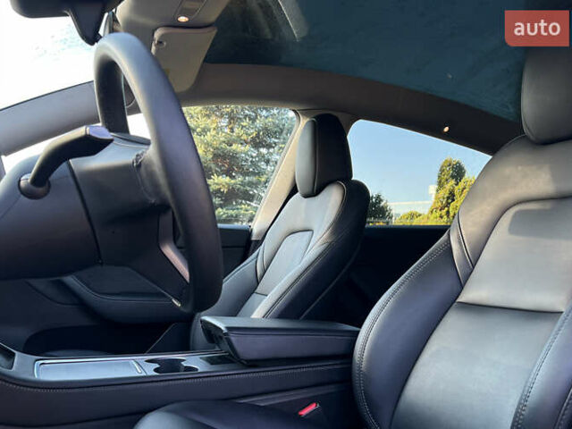 Красный Тесла Model Y, объемом двигателя 0 л и пробегом 26 тыс. км за 29800 $, фото 8 на Automoto.ua