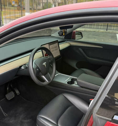 Червоний Тесла Model Y, об'ємом двигуна 0 л та пробігом 33 тис. км за 27700 $, фото 6 на Automoto.ua