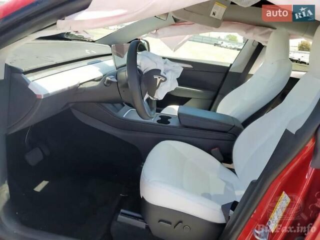 Красный Тесла Model Y, объемом двигателя 0 л и пробегом 26 тыс. км за 17500 $, фото 14 на Automoto.ua