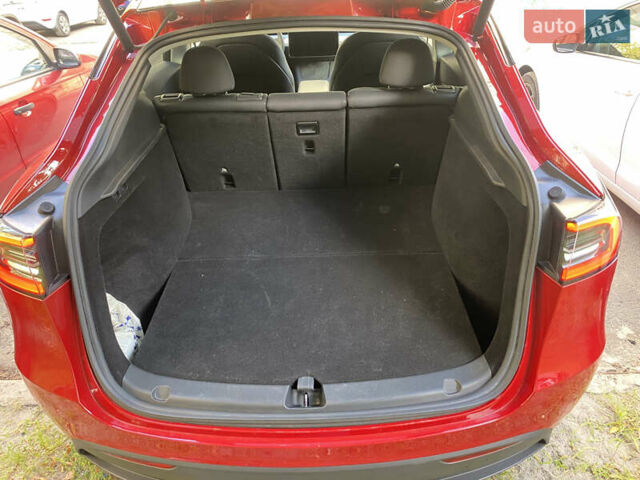 Красный Тесла Model Y, объемом двигателя 0 л и пробегом 26 тыс. км за 28888 $, фото 34 на Automoto.ua