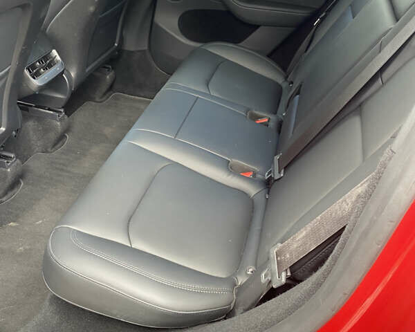 Красный Тесла Model Y, объемом двигателя 0 л и пробегом 26 тыс. км за 28888 $, фото 43 на Automoto.ua