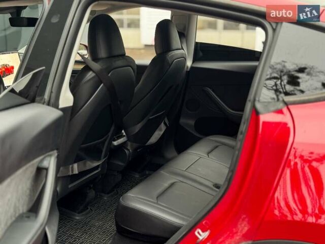 Красный Тесла Model Y, объемом двигателя 0 л и пробегом 15 тыс. км за 35000 $, фото 14 на Automoto.ua