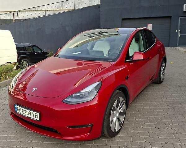Тесла Model Y 2023 в Виннице на Automoto.ua Красный Тесла Model Y, объемом двигателя 0 л и пробегом 27 тыс. км за 31500 $, фото 15 на Automoto.ua