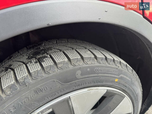 Красный Тесла Model Y, объемом двигателя 0 л и пробегом 35 тыс. км за 29200 $, фото 16 на Automoto.ua