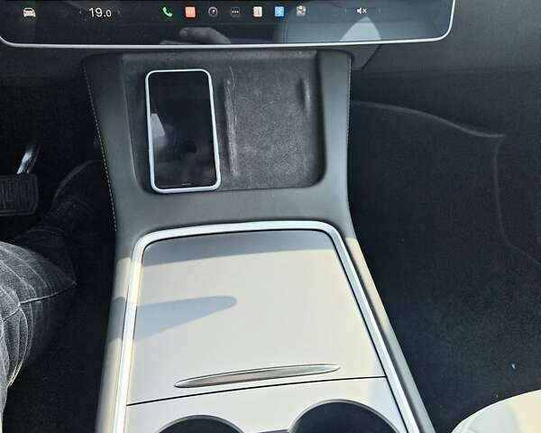 Красный Тесла Model Y, объемом двигателя 0 л и пробегом 1 тыс. км за 33500 $, фото 6 на Automoto.ua