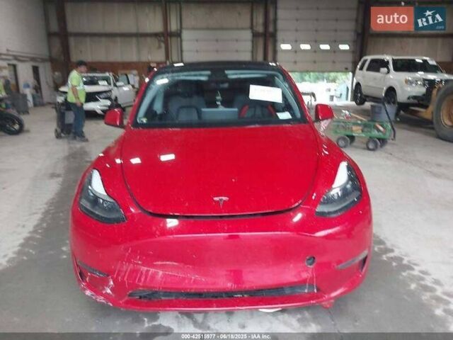 Красный Тесла Model Y, объемом двигателя 0 л и пробегом 108 тыс. км за 20800 $, фото 4 на Automoto.ua