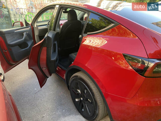 Тесла Model Y 2023 в Киеве на Automoto.ua Красный Тесла Model Y, объемом двигателя 0 л и пробегом 27 тыс. км за 28800 $, фото 74 на Automoto.ua