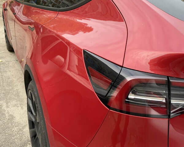 Тесла Model Y 2023 в Киеве на Automoto.ua Красный Тесла Model Y, объемом двигателя 0 л и пробегом 27 тыс. км за 28800 $, фото 18 на Automoto.ua