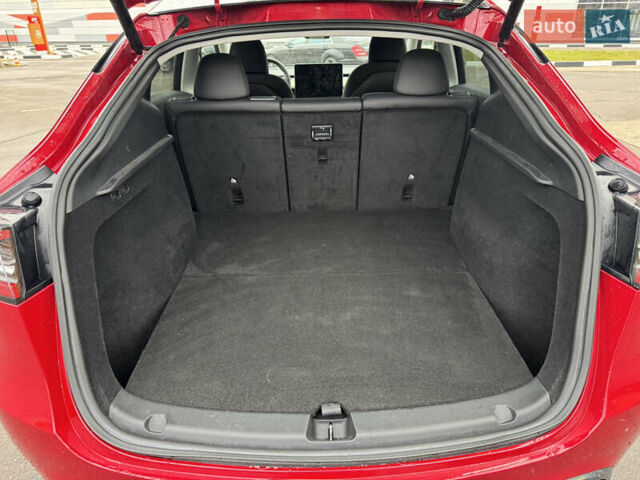 Красный Тесла Model Y, объемом двигателя 0 л и пробегом 46 тыс. км за 26300 $, фото 5 на Automoto.ua