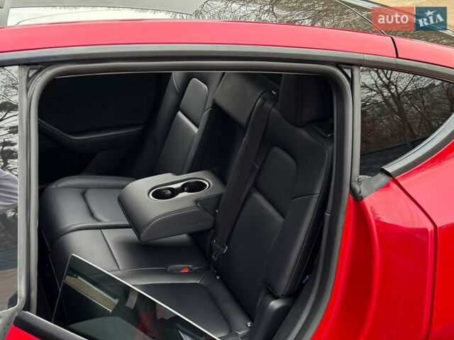 Красный Тесла Model Y, объемом двигателя 0 л и пробегом 43 тыс. км за 31999 $, фото 13 на Automoto.ua