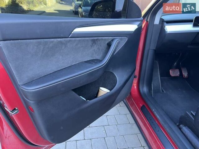 Красный Тесла Model Y, объемом двигателя 0 л и пробегом 46 тыс. км за 28888 $, фото 20 на Automoto.ua