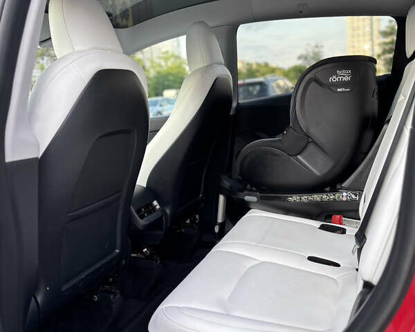 Червоний Тесла Model Y, об'ємом двигуна 0 л та пробігом 50 тис. км за 25300 $, фото 10 на Automoto.ua