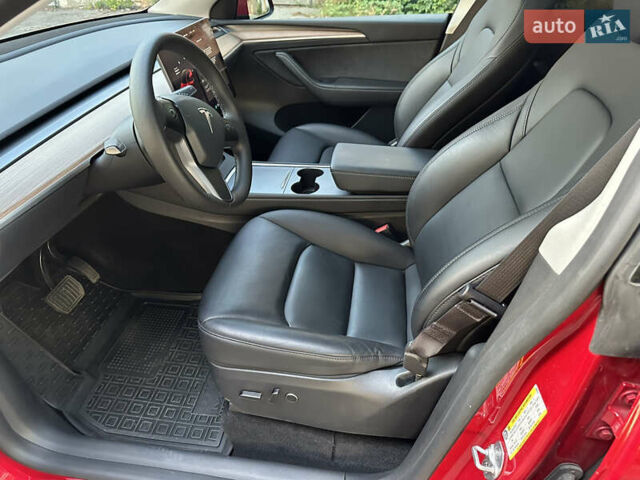Красный Тесла Model Y, объемом двигателя 0 л и пробегом 50 тыс. км за 23900 $, фото 26 на Automoto.ua