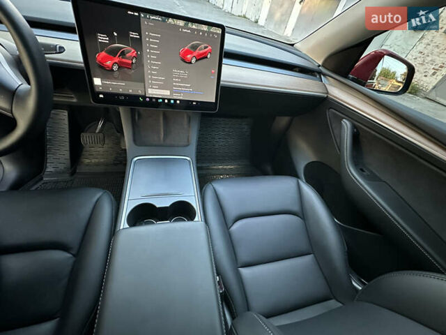 Красный Тесла Model Y, объемом двигателя 0 л и пробегом 39 тыс. км за 27700 $, фото 12 на Automoto.ua