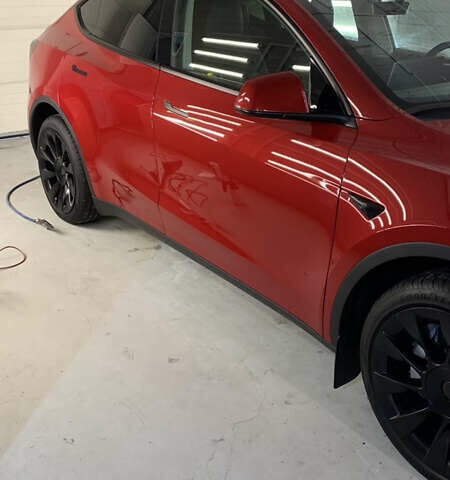 Красный Тесла Model Y, объемом двигателя 0 л и пробегом 6 тыс. км за 42000 $, фото 53 на Automoto.ua