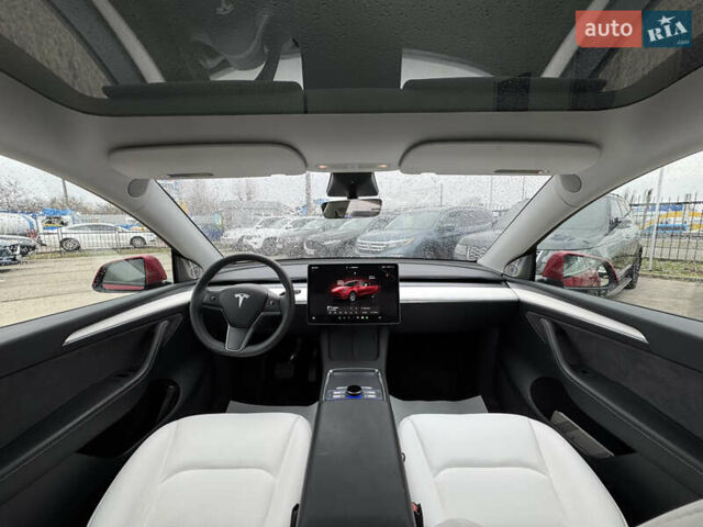 Красный Тесла Model Y, объемом двигателя 0 л и пробегом 23 тыс. км за 35500 $, фото 17 на Automoto.ua